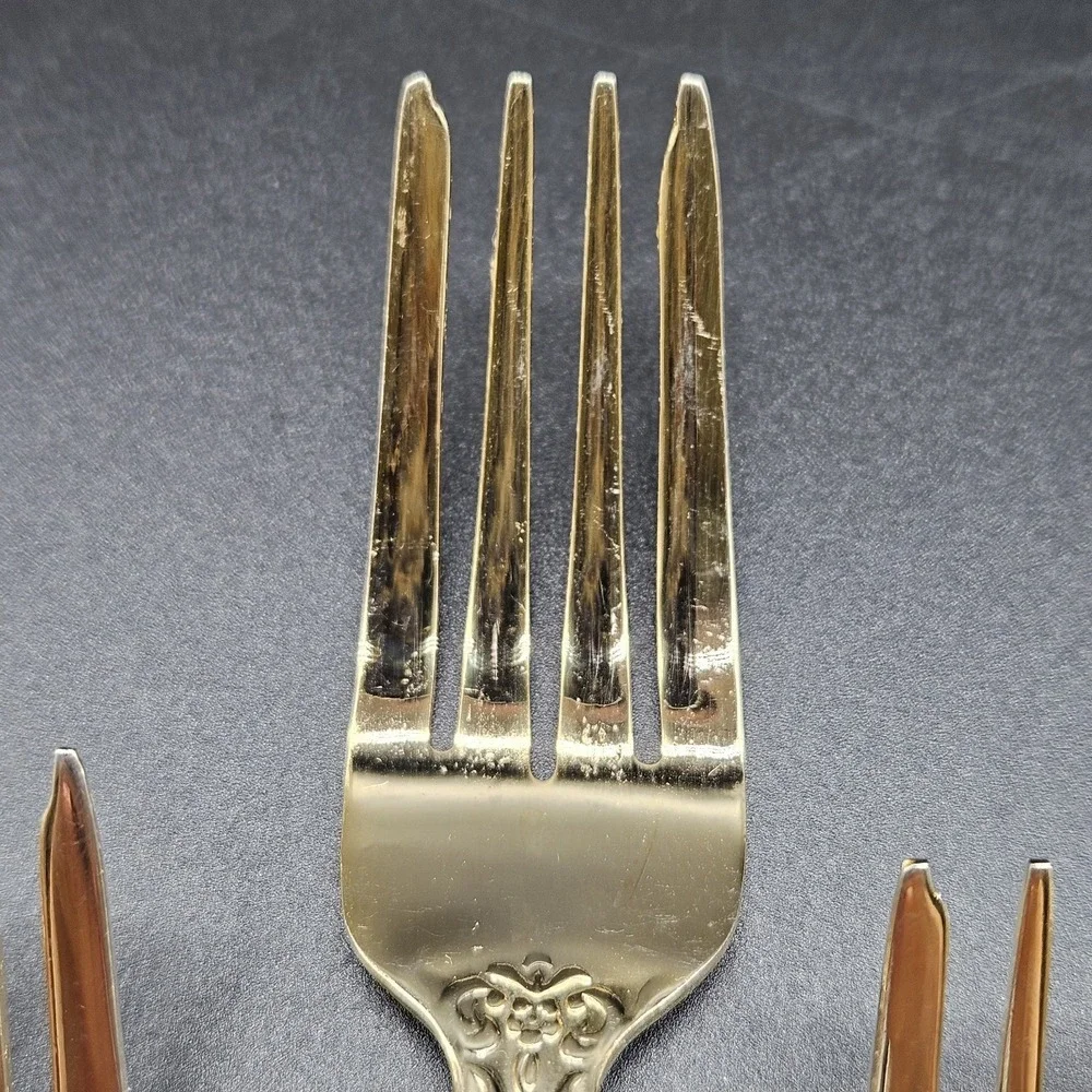 Towle Gold Electroplate Stainless 6 Salad Forks Flatware TWS545 Cameo Scrolls